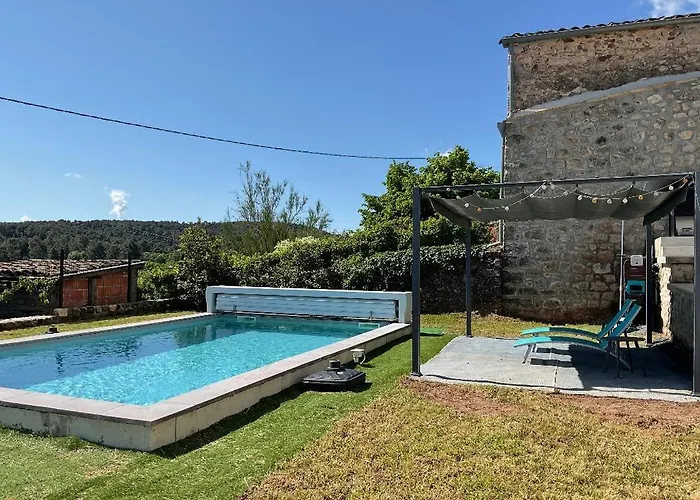Vakantiehuis La Maison Bleue Du Plot *