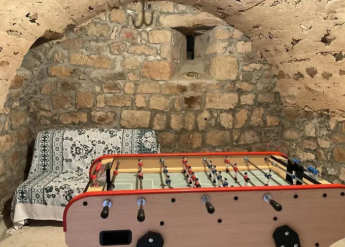 La Maison Bleue Du Plot Ailhon
